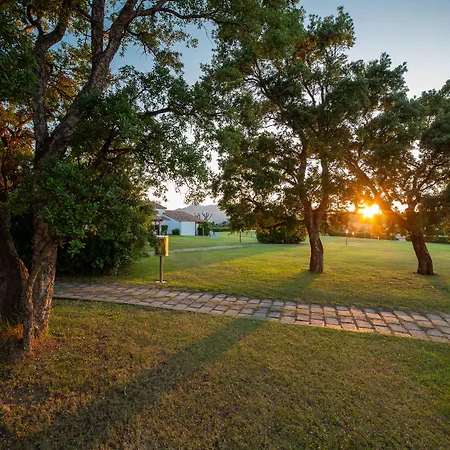 假日公园 Th - Liscia Eldi Village 4*