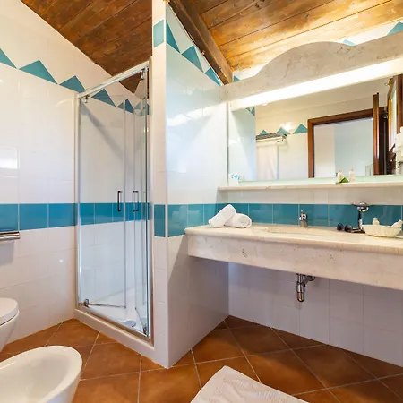 Üdülőpark Th - Liscia Eldi Village 4*
